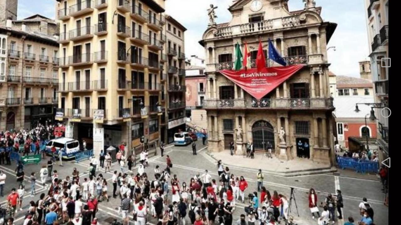 La Terraza De Zahara Apartment Pamplona Bagian luar foto