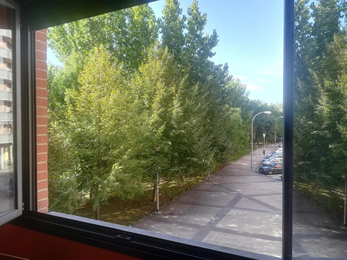 La Terraza De Zahara Apartment Pamplona Bagian luar foto