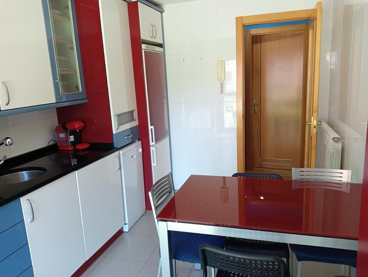 La Terraza De Zahara Apartment Pamplona Bagian luar foto